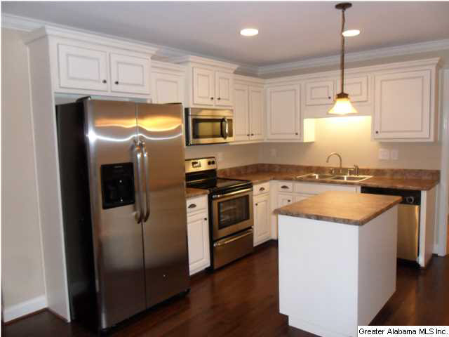 305 Watson Way Gardendale, AL 35071 - Photo 8 of 30