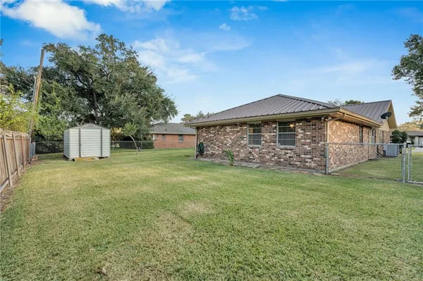 $304,000 | 102 Flowerwood Court, Luling, LA 70070
