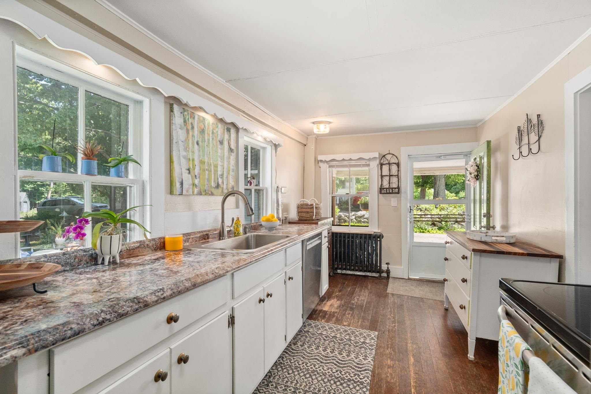167 Clark Road Rye, NH 03870 - Photo 4 of 48