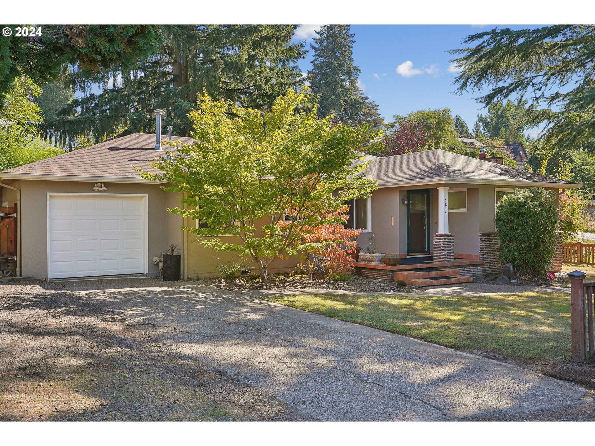 7814 Southwest Capitol Hill Road Portland, OR 97219 - Photo 1 of 27 Gallery Image 1