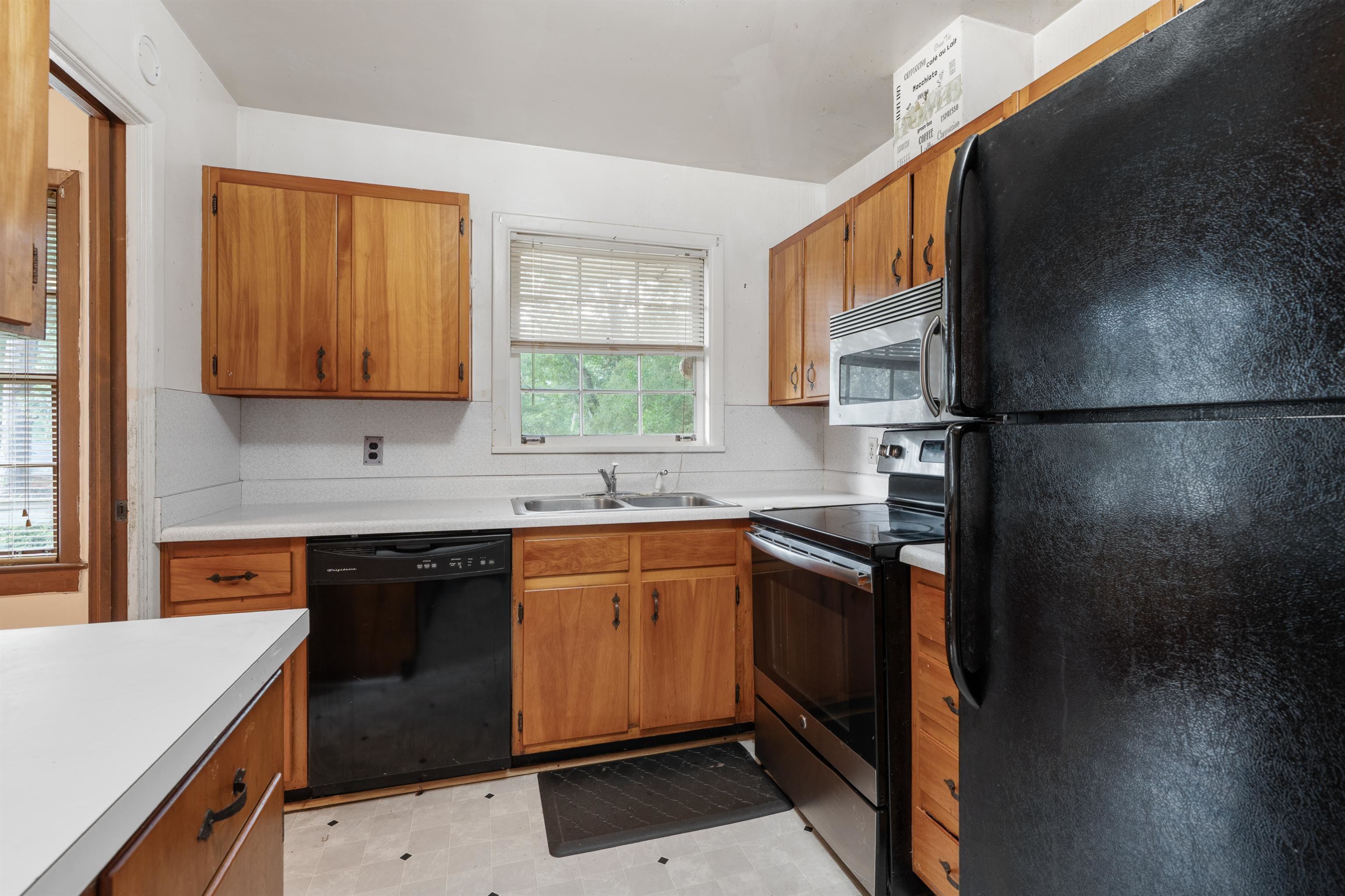 926 Maplewood Avenue Tallahassee, FL 32303 - Photo 26 of 38