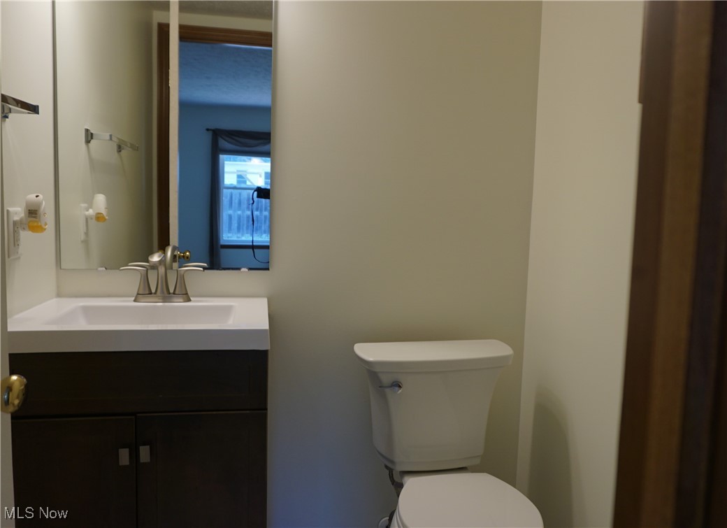 1671 Mapledale Road Wickliffe, OH 44092 - Photo 17 of 21 Half bath first floor