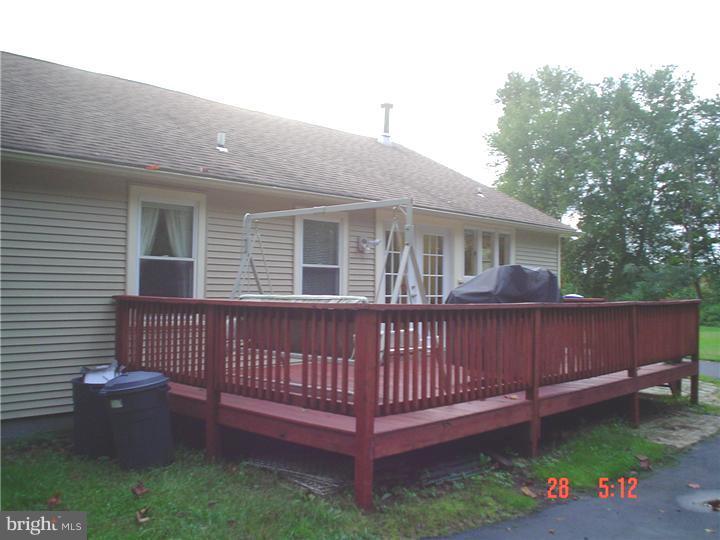 787 Hawks Bridge Road Salem, NJ 08079 - Photo 20 of 21 Deck