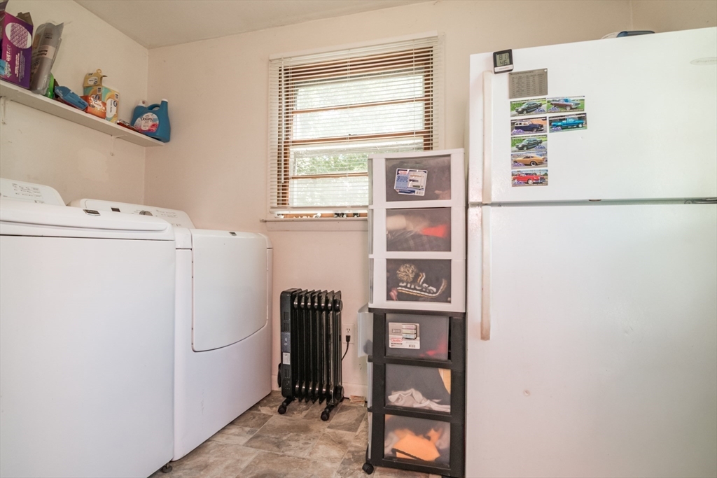 1466-1468 Page Boulevard Springfield, MA 01104 - Photo 35 of 42
