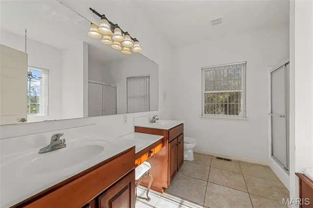 $525,000 | 406 Huntington Trails Drive, Festus, MO 63028