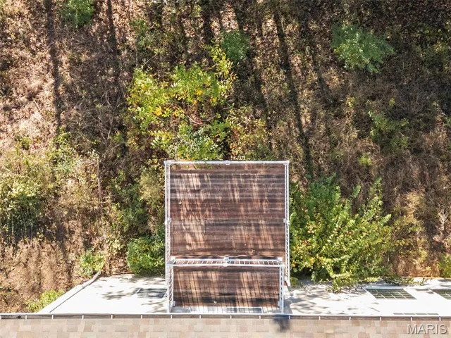 $490,000 | 406 Huntington Trails Drive, Festus, MO 63028