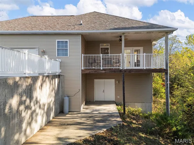 $490,000 | 406 Huntington Trails Drive, Festus, MO 63028