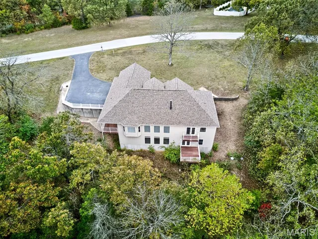 $525,000 | 406 Huntington Trails Drive, Festus, MO 63028