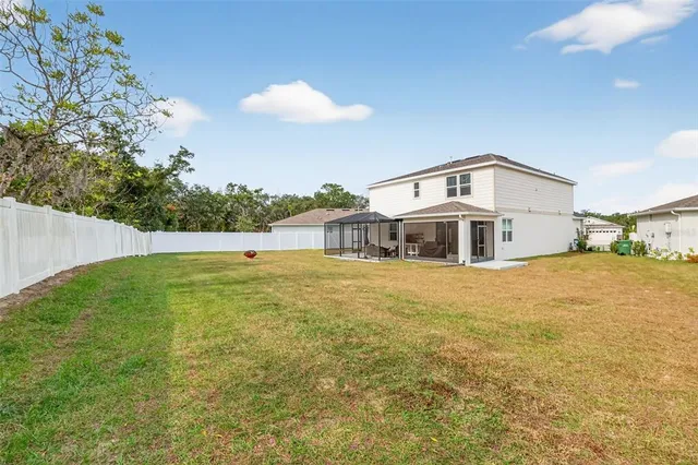 a view of an outdoor space