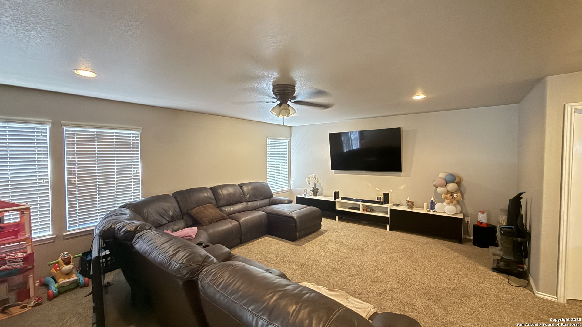 10239 Huisache Field Helotes, TX 78023 - Photo 16 of 25