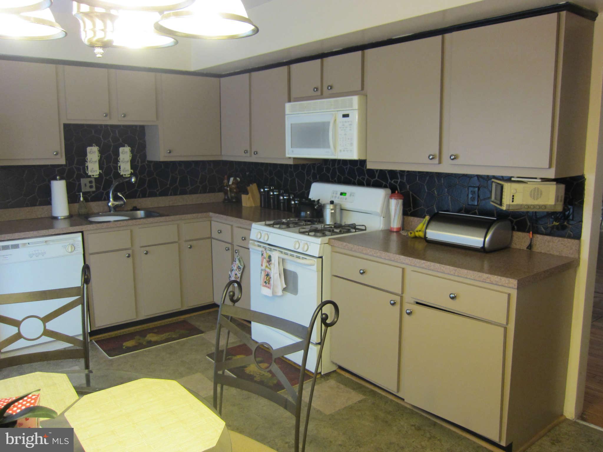 8243 Vosges Road Baltimore, MD 21208 - Photo 3 of 12 Kitchen