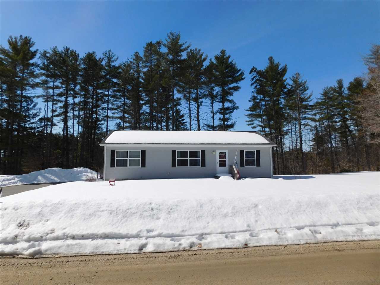 49 Robinhood Road Wakefield, NH 03830 - Photo 2 of 22 Gallery Image 2