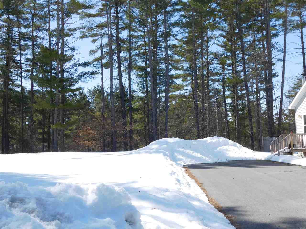 49 Robinhood Road Wakefield, NH 03830 - Photo 5 of 22 Gallery Image 5