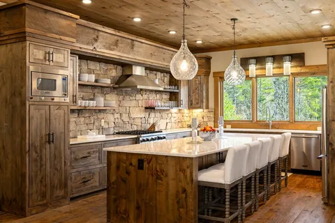 $2,895,000 | 450 Miracle Lane, Blue Ridge, GA 30513