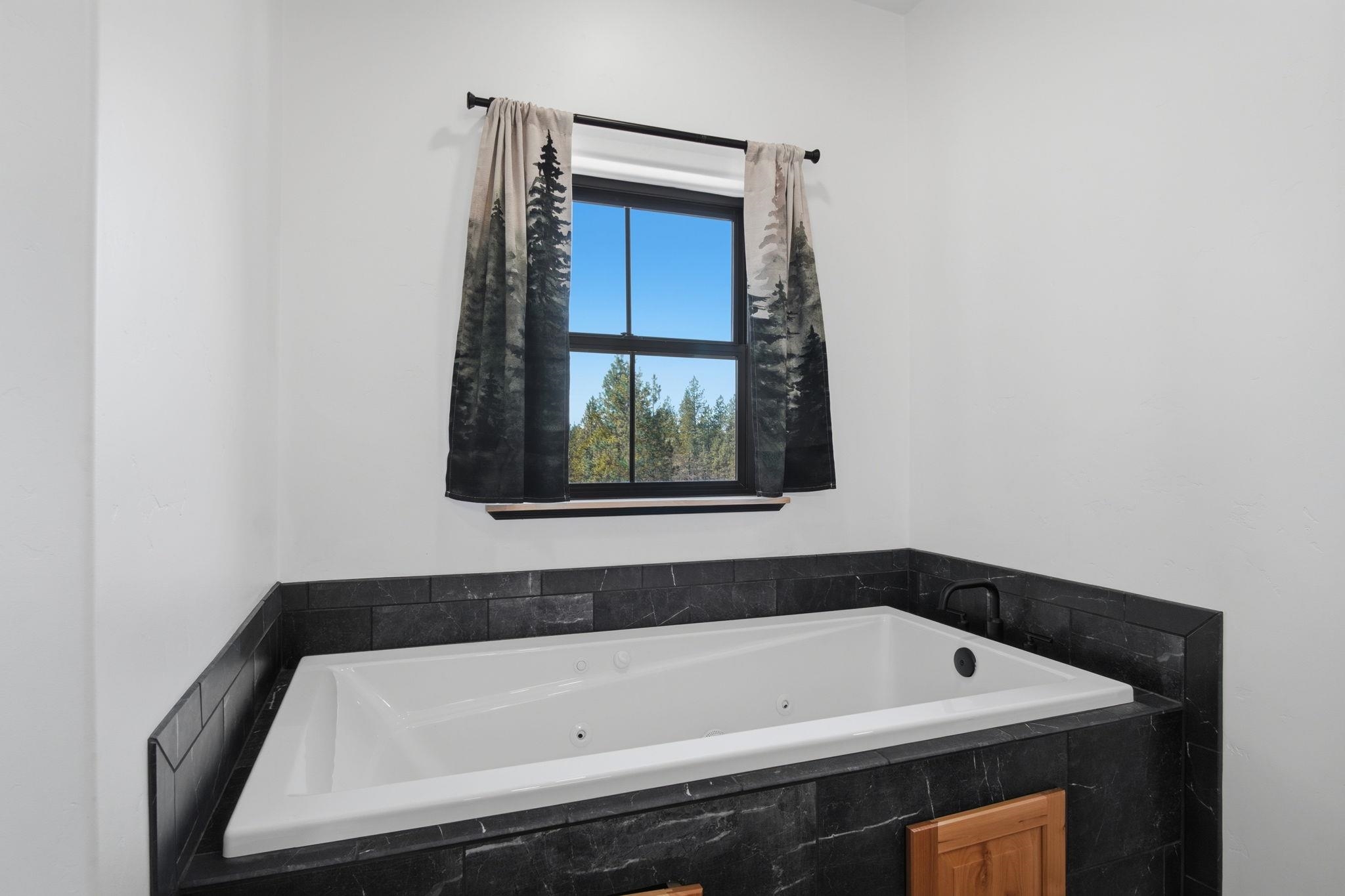 5566 West Mckenzie Woolard Road Deer Park, WA 99006 - Photo 11 of 49