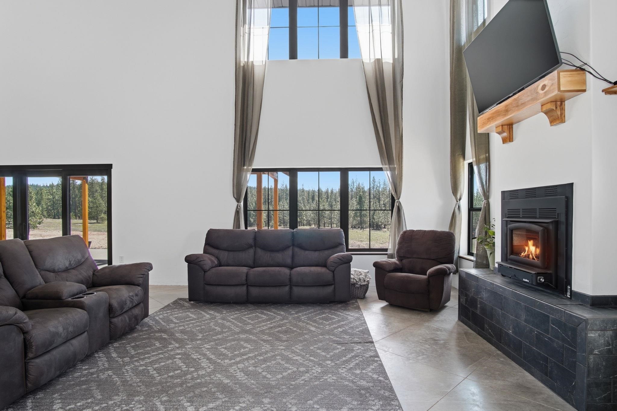 5566 West Mckenzie Woolard Road Deer Park, WA 99006 - Photo 5 of 49