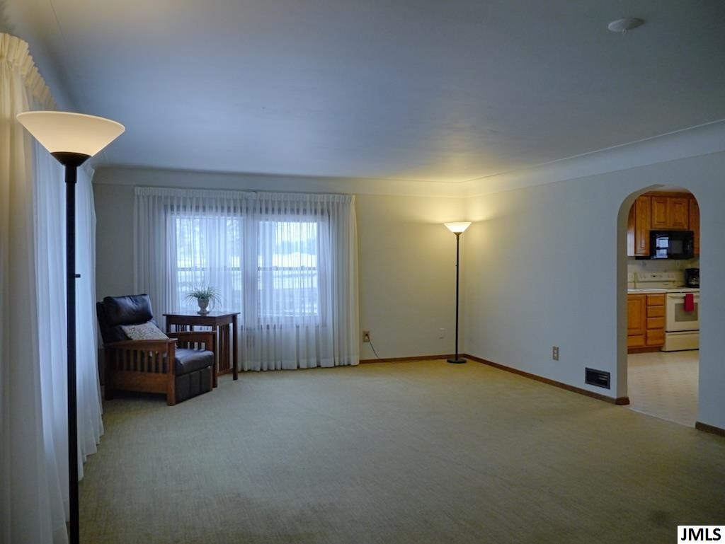 11003 Pope Church Road Springport, MI 49284 - Photo 11 of 35 Large living room.