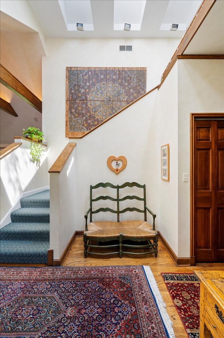 92 North Indian Hill Road Winnetka, IL 60093 - Photo 17 of 36