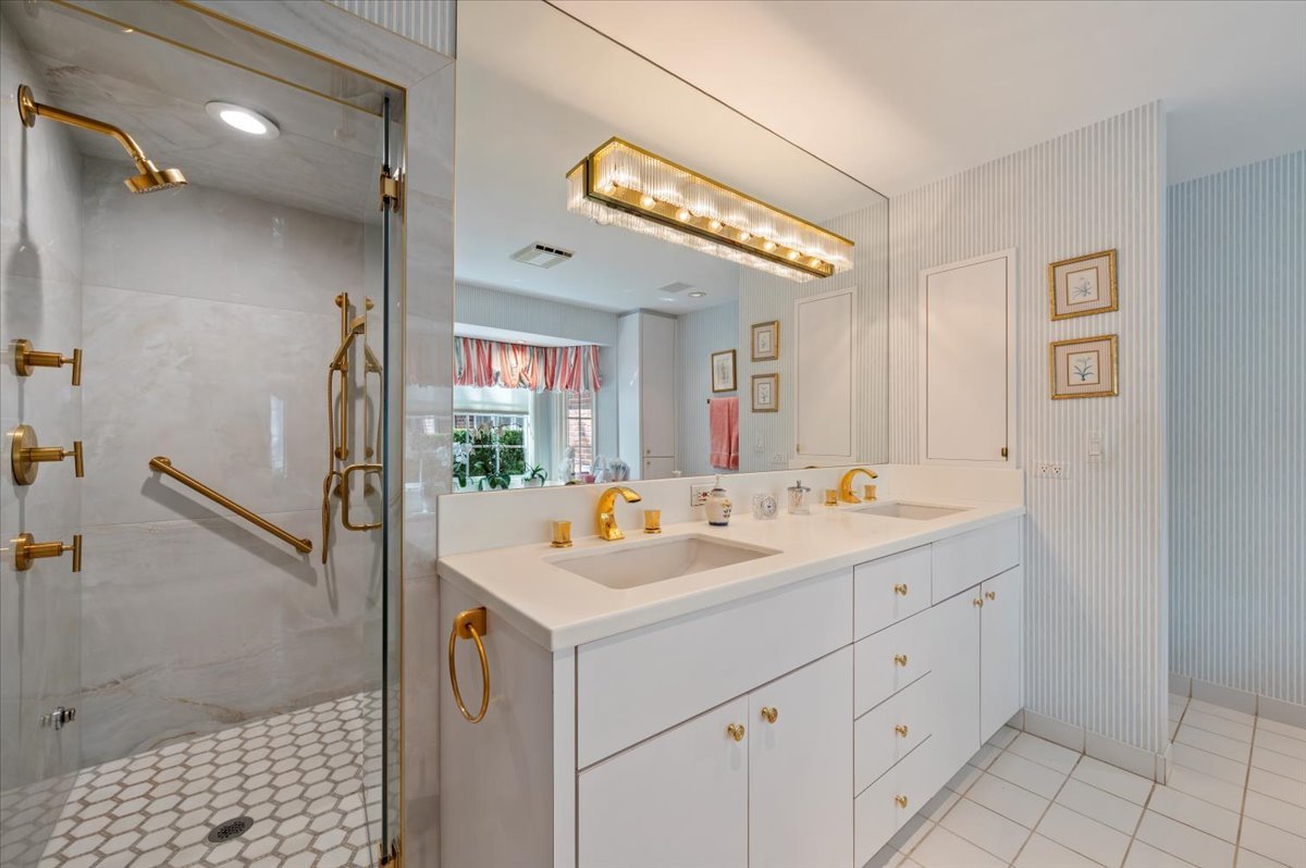 92 North Indian Hill Road Winnetka, IL 60093 - Photo 21 of 36