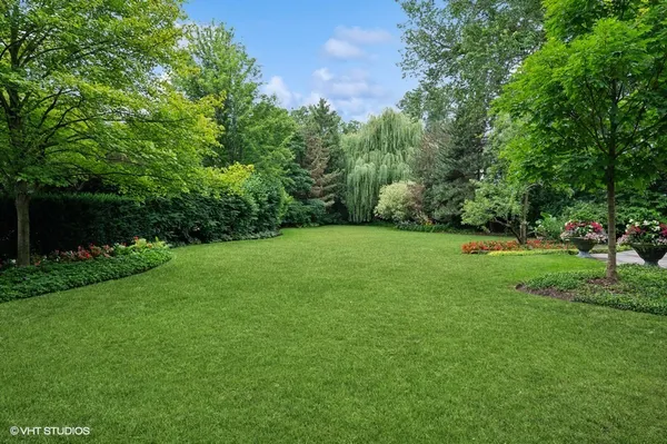 $2,695,000 | 92 North Indian Hill Road, Winnetka, IL 60093