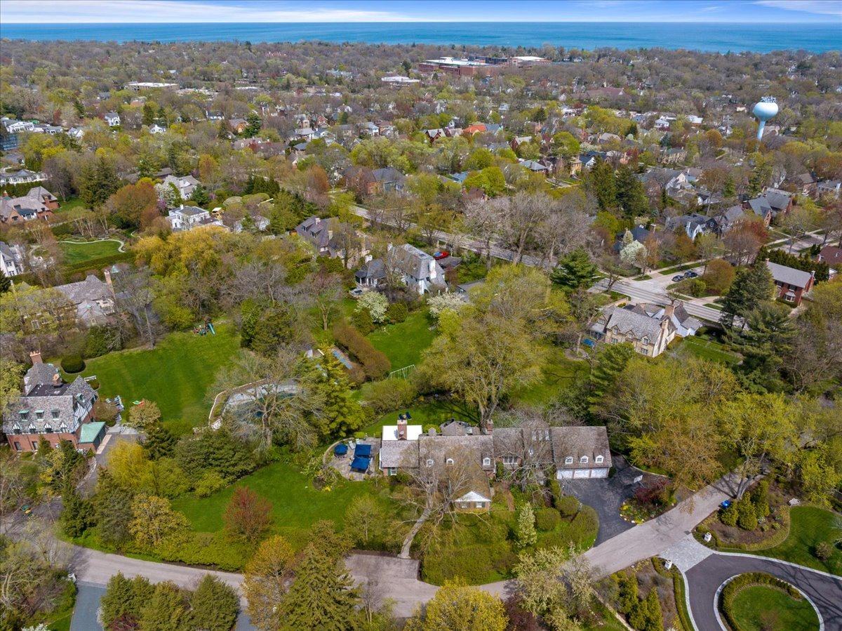 92 North Indian Hill Road Winnetka, IL 60093 - Photo 33 of 36