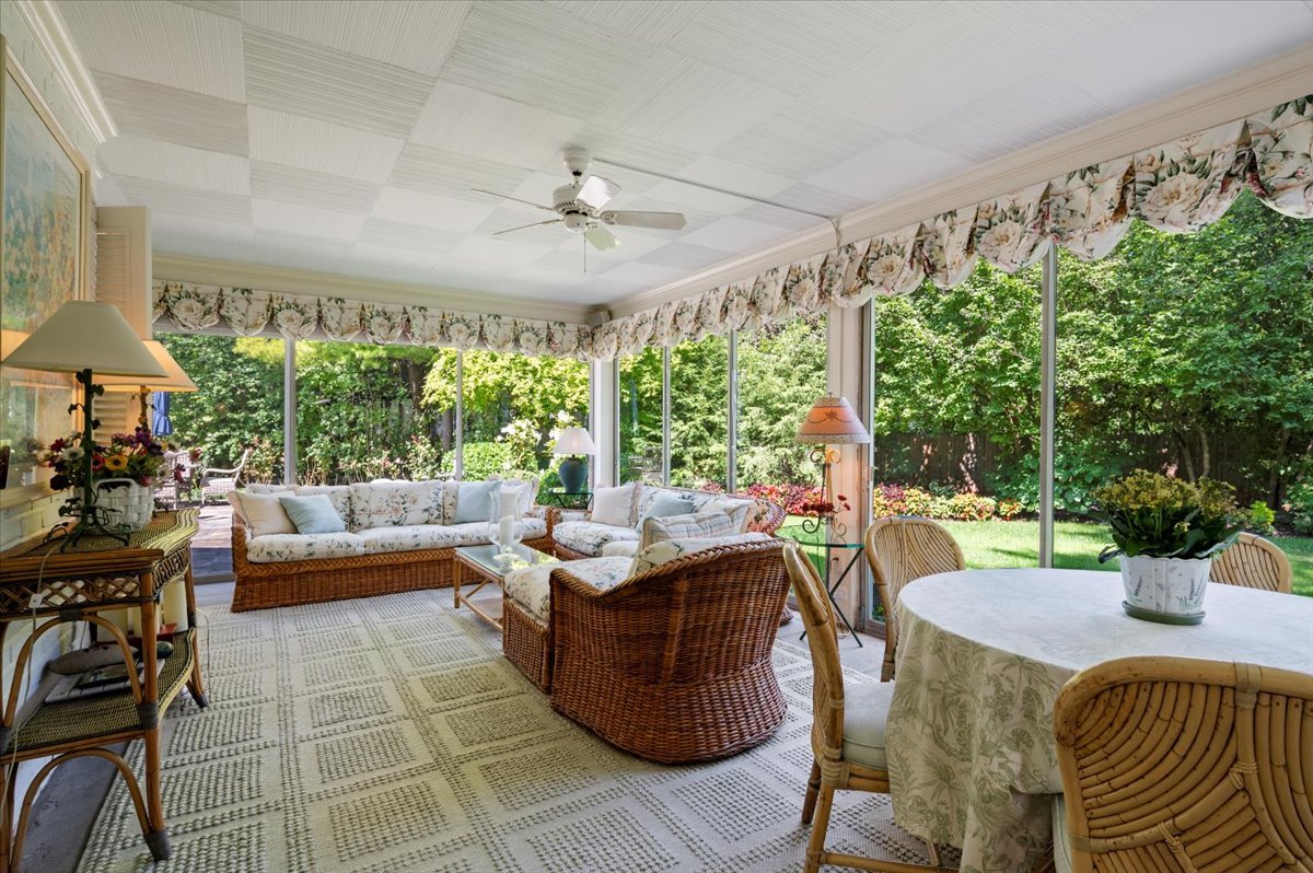 92 North Indian Hill Road Winnetka, IL 60093 - Photo 8 of 36