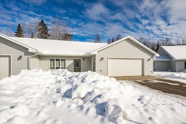 $300,000 | 14 Michele Lane, Esko, MN 55733