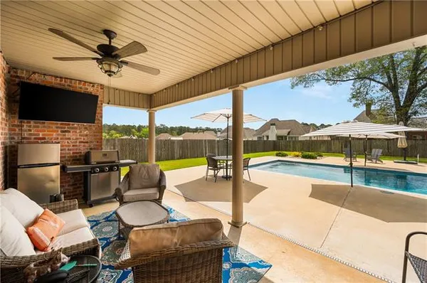 $345,000 | 117 Iberia Lane, Pineville, LA 71360
