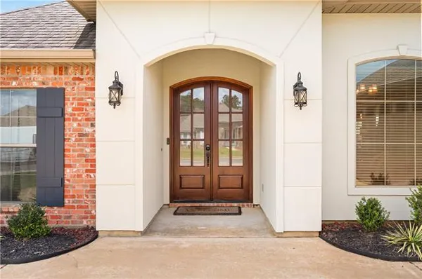 $345,000 | 117 Iberia Lane, Pineville, LA 71360