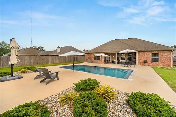 $345,000 | 117 Iberia Lane, Pineville, LA 71360