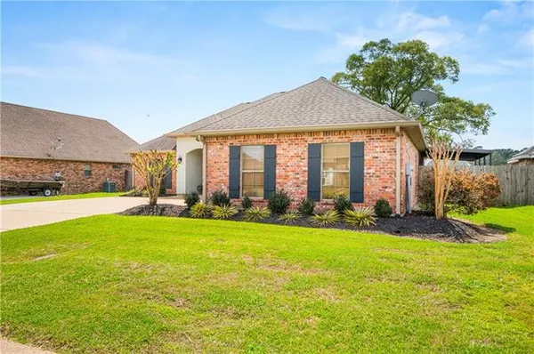 $345,000 | 117 Iberia Lane, Pineville, LA 71360