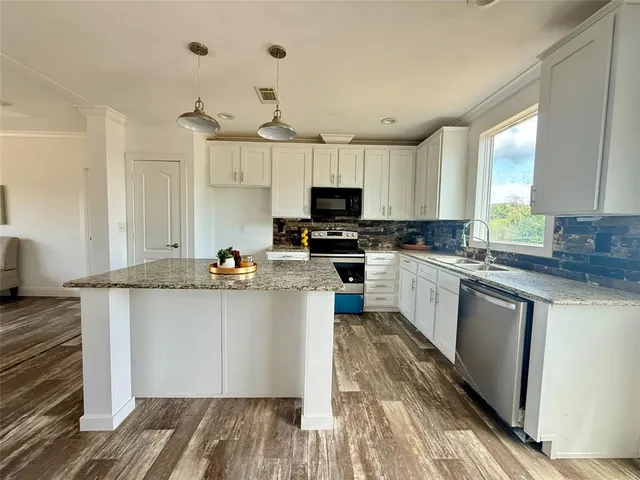 $399,000 | 12918 Cleburne Highway, Cresson, TX 76035