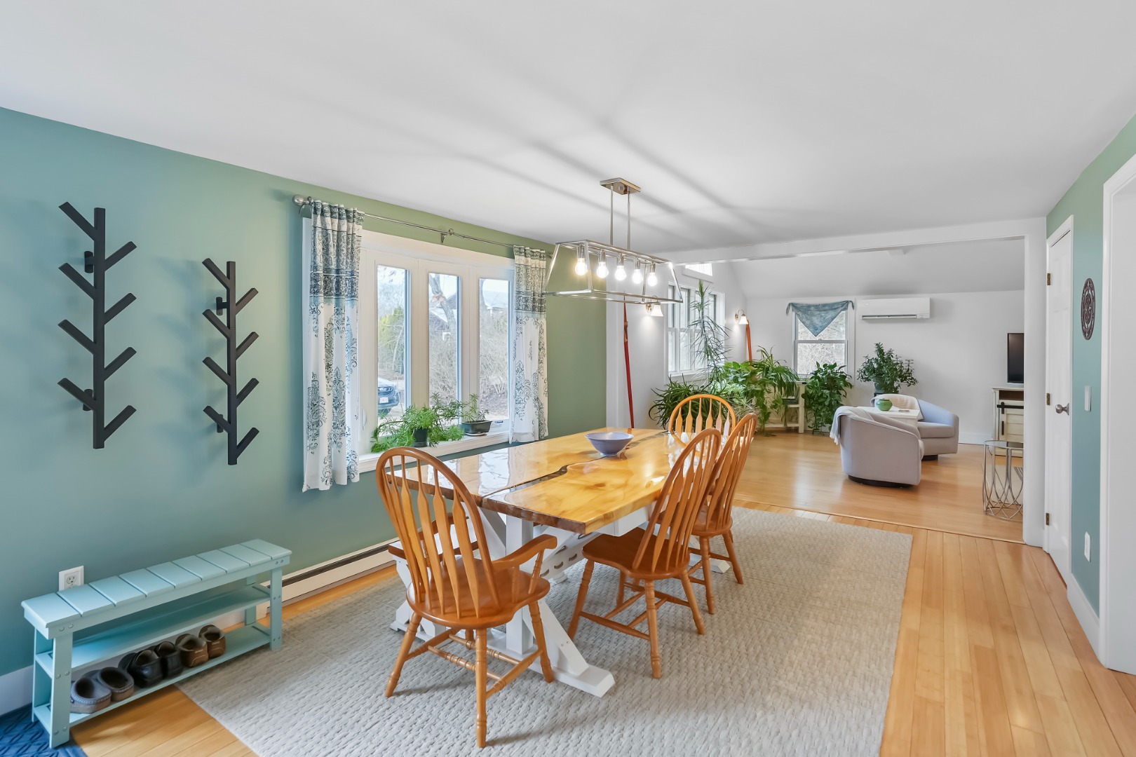 17 Sutton's Way Edgartown, MA 02539 - Photo 5 of 34 Gallery Image 5