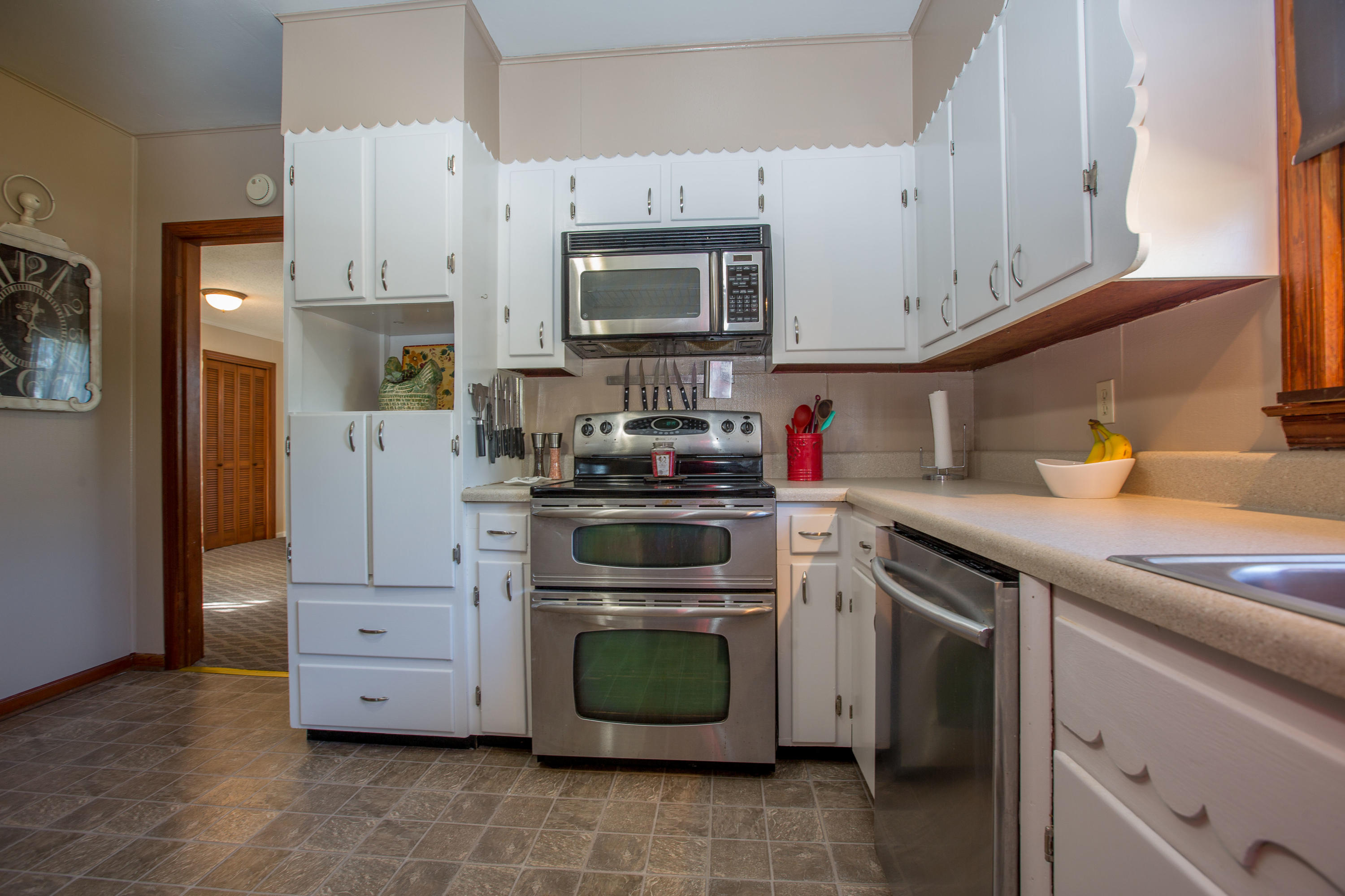 612 Layfield Road Chattanooga, TN 37412 - Photo 11 of 37 612 Layfield Rd-14