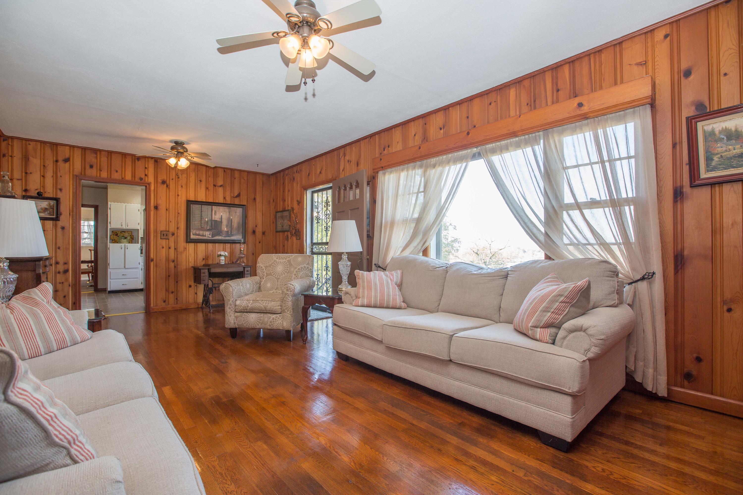 612 Layfield Road Chattanooga, TN 37412 - Photo 7 of 37 612 Layfield Rd-7