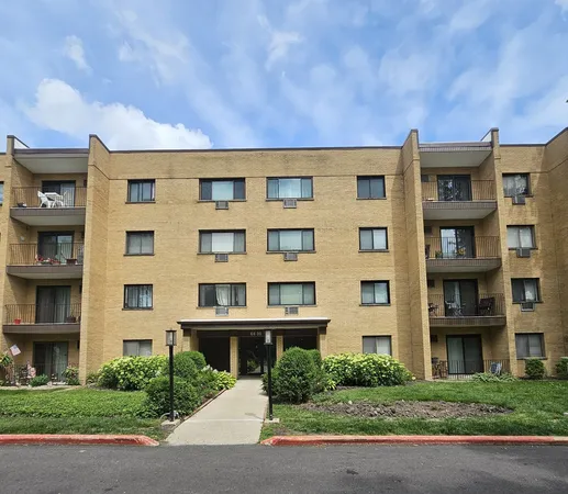 $205,000 | 6630 South Brainard Avenue, Unit 112, La Grange, IL 60525