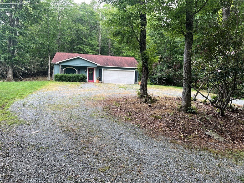 187 Little Creekside Road Banner Elk, NC 28604 - Photo 23 of 31