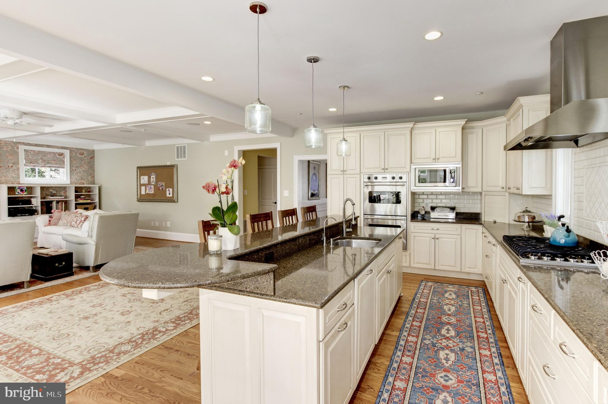 3302 Winnett Road Chevy Chase, MD 20815 - Photo 14 of 33