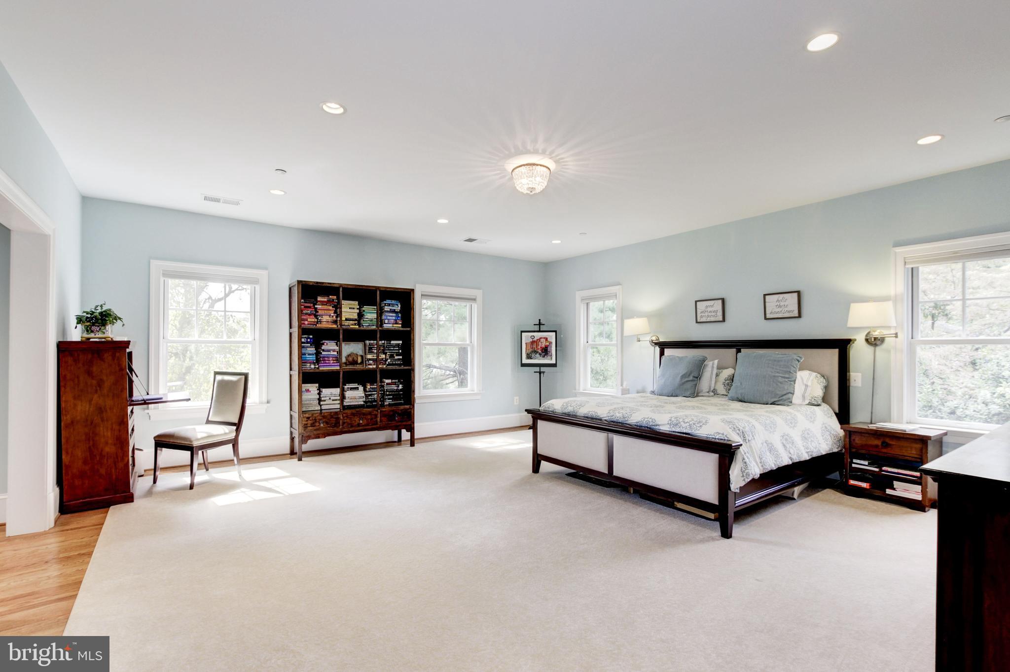 3302 Winnett Road Chevy Chase, MD 20815 - Photo 19 of 33