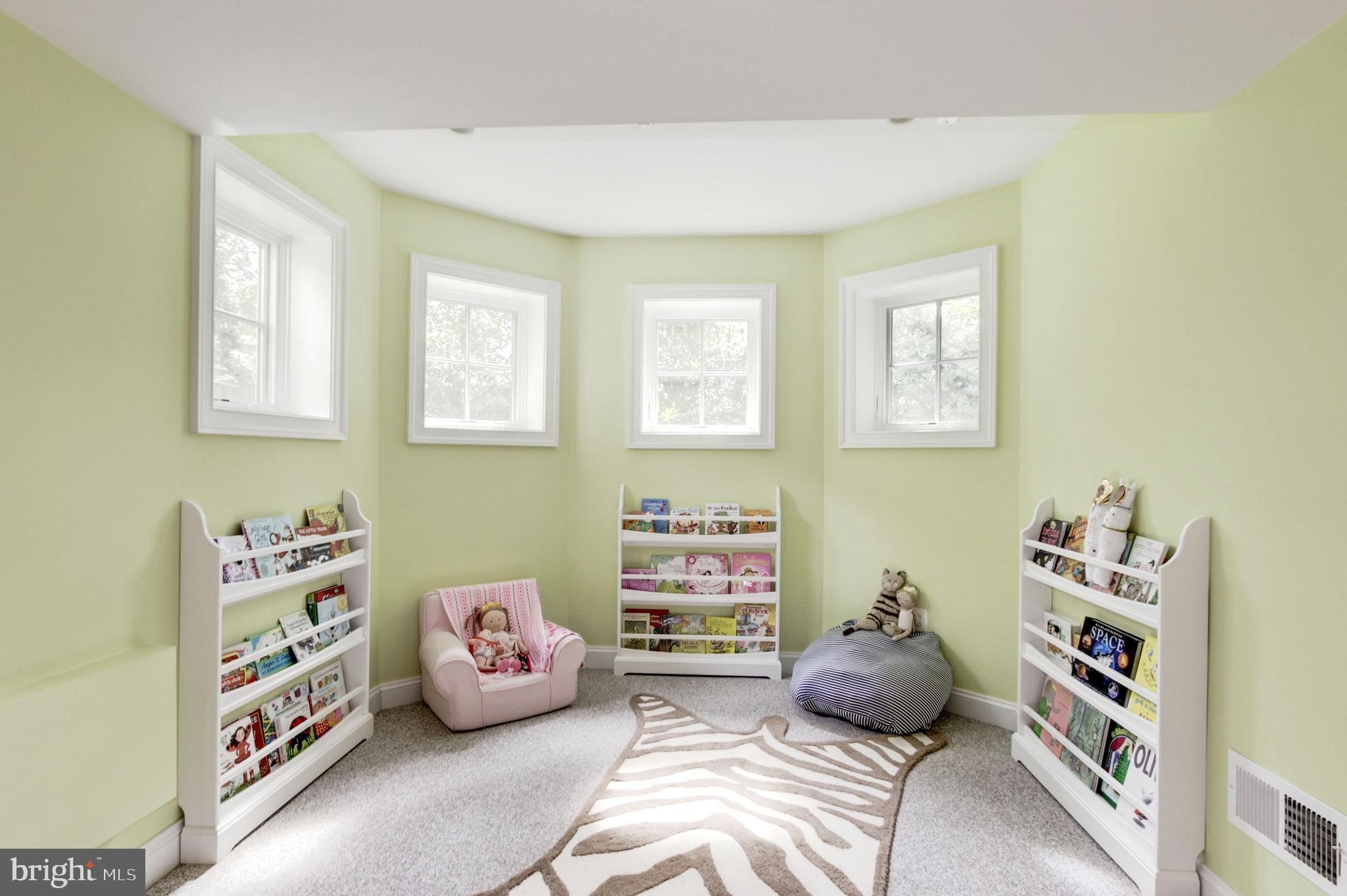 3302 Winnett Road Chevy Chase, MD 20815 - Photo 31 of 33