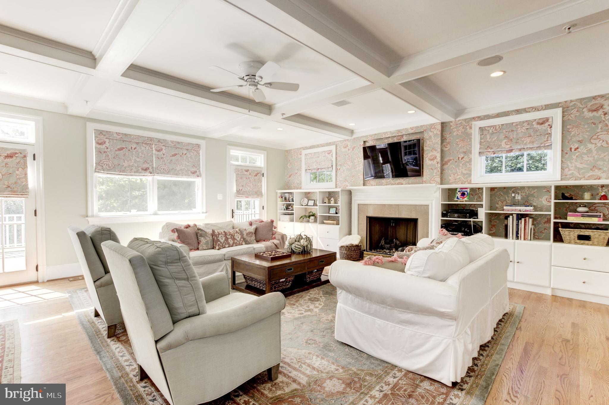 3302 Winnett Road Chevy Chase, MD 20815 - Photo 10 of 33