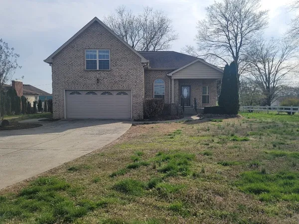 $2,150 | 1031 Red River Road, Gallatin, TN 37066
