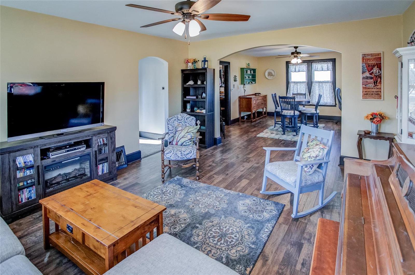 6412 Godfrey Road Godfrey, IL 62035 - Photo 11 of 54