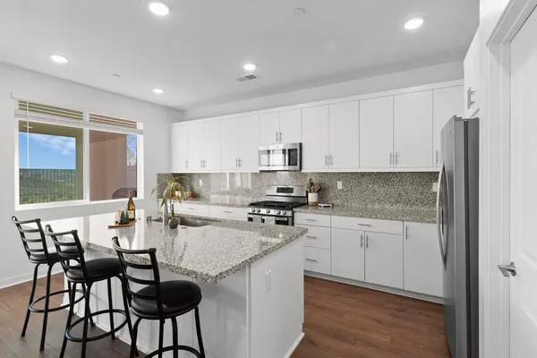 $879,000 | 35182 Orchard Trail, Fallbrook, CA 92028