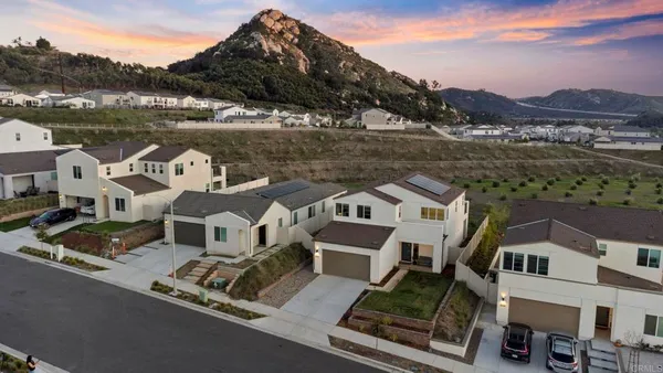 $879,000 | 35182 Orchard Trail, Fallbrook, CA 92028