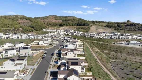 $879,000 | 35182 Orchard Trail, Fallbrook, CA 92028