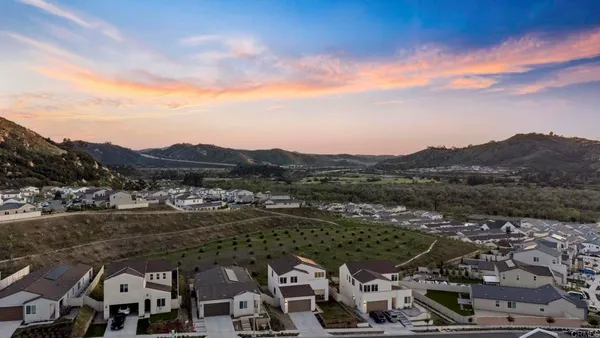 $879,000 | 35182 Orchard Trail, Fallbrook, CA 92028