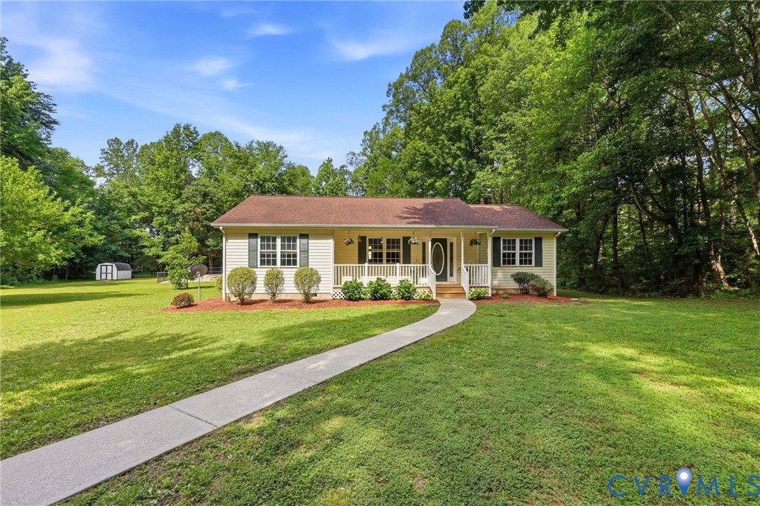 1375 Gills Road Powhatan, VA 23139 - Photo 3 of 48 Huge open yard with room for play of all kinds, ga