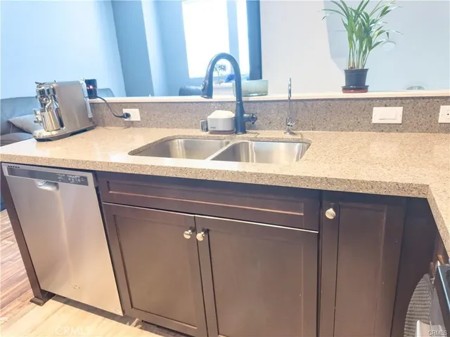 a close view of sink and tap