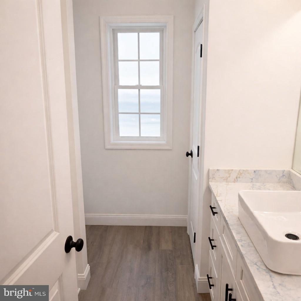 14 Jesse Road Halifax, PA 17032 - Photo 5 of 21 main bath window toile and l closet